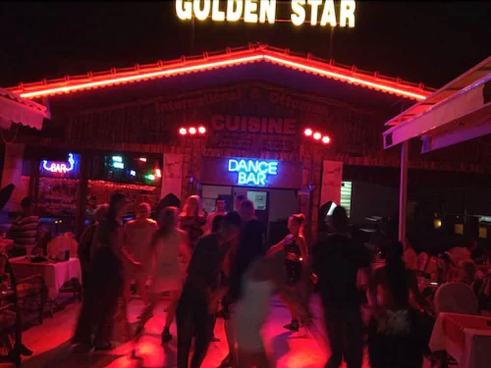 Golden Star 2* Side