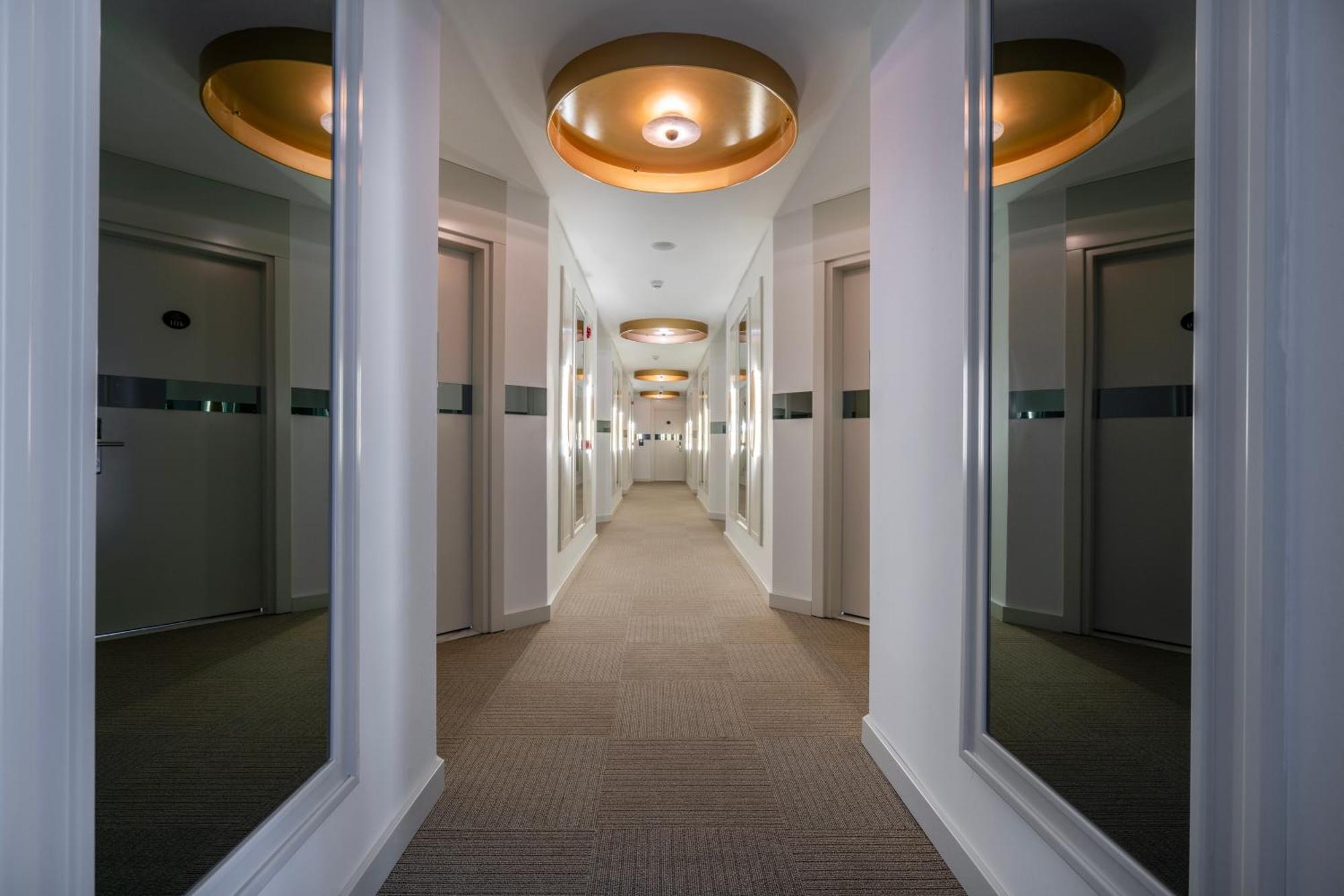 Golden Star Hotel