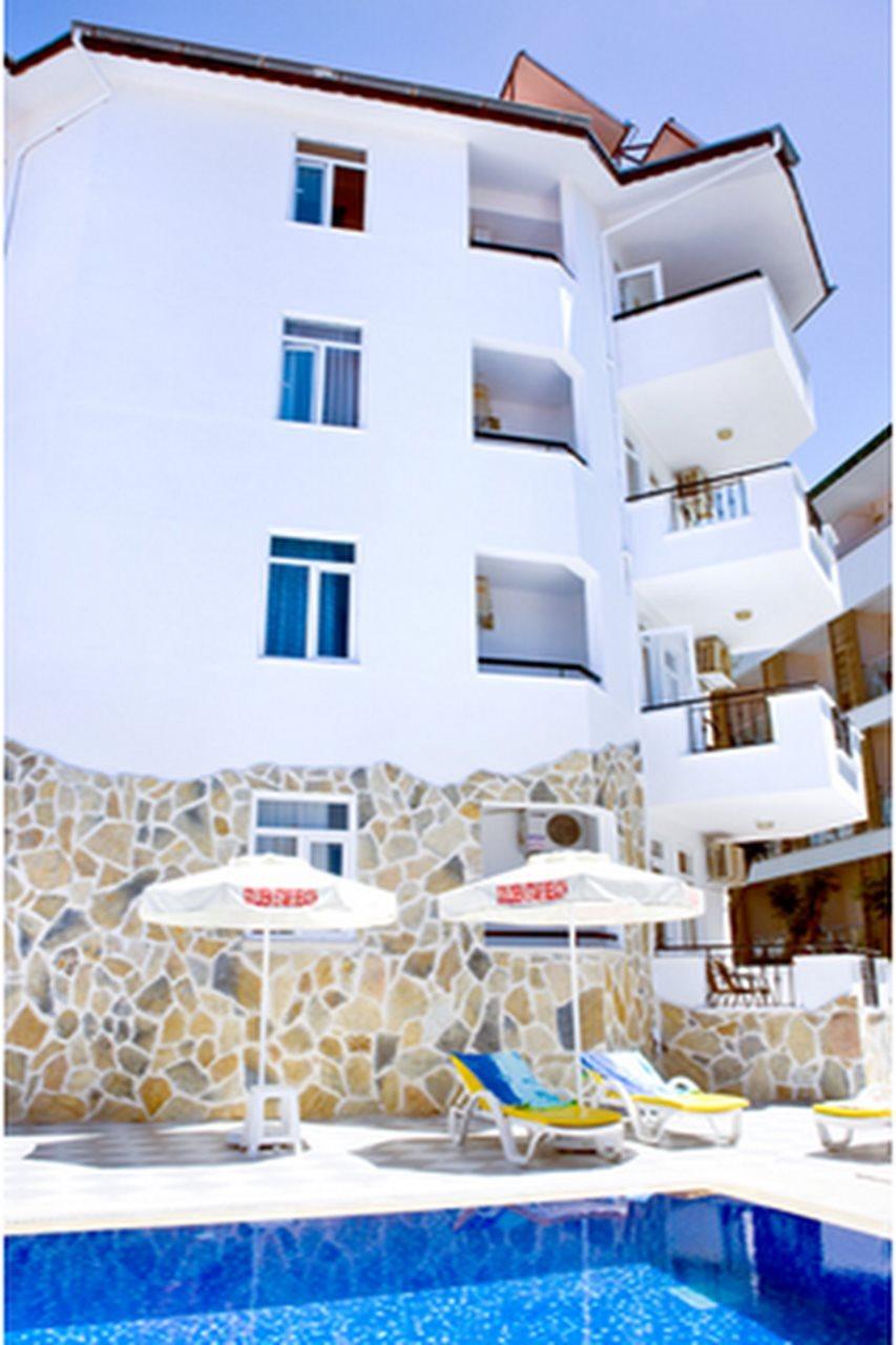 Golden Star Hotel Side