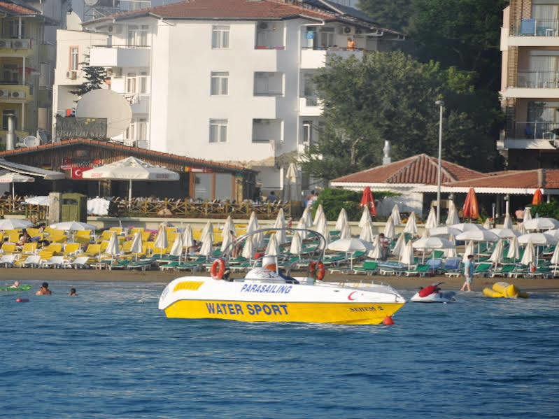 Golden Star Hotel Side